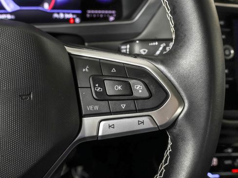 Used 2023 Volkswagen Tiguan SE image 28