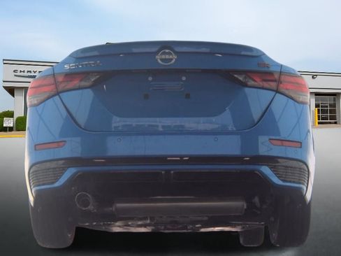 Used 2025 Nissan Sentra SR w/ SR Premium Package FWD image 4