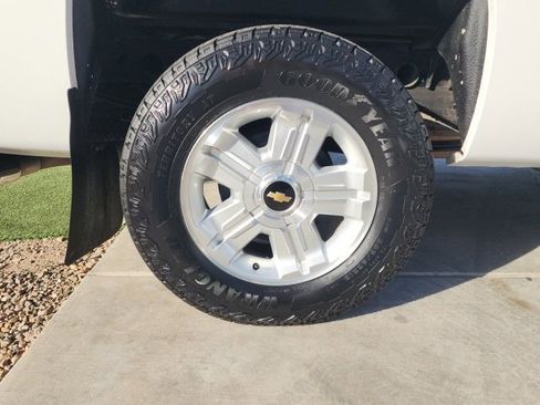 Used 2009 Chevrolet Silverado 1500 LTZ w/ Safety Package image 17