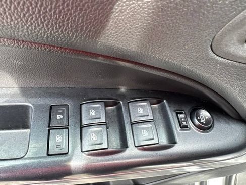 Used 2022 Chevrolet Colorado LT w/ Luxury Package AWD/4WD image 15