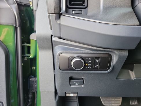 New 2025 Ford Bronco Badlands w/ Sasquatch Package image 21