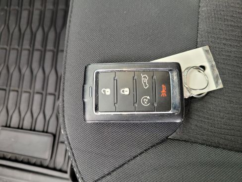 Used 2022 Jeep Grand Cherokee L Laredo w/ Luxury Tech Group I image 28