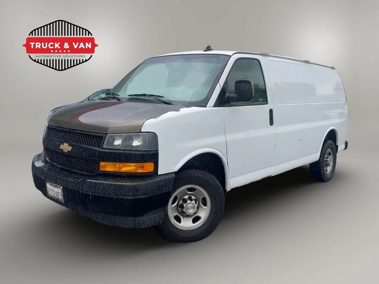Used 2021 Chevrolet Express 2500 w/ Driver Convenience Package RWD image 1