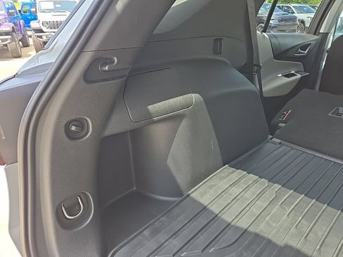 Used 2023 Chevrolet Equinox LS w/ LS Convenience Package FWD image 84