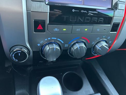 Used 2021 Toyota Tundra SR5 w/ SR5 Upgrade Package AWD/4WD image 26