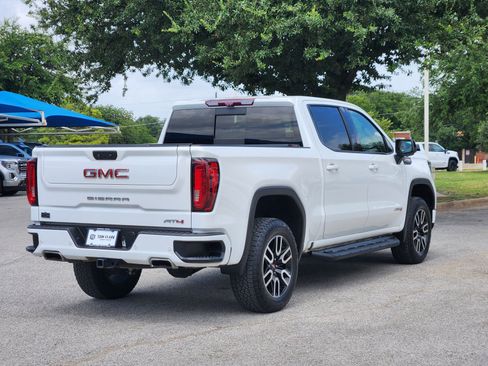 Used 2022 GMC Sierra 1500 AT4 w/ AT4 Premium Package AWD/4WD image 5