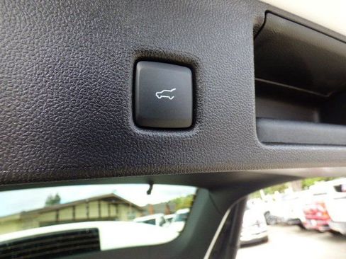New 2025 Ford Escape SE FWD image 18