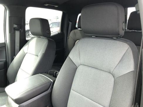 Used 2026 Chevrolet Colorado W/T w/ WT Custom Package image 21