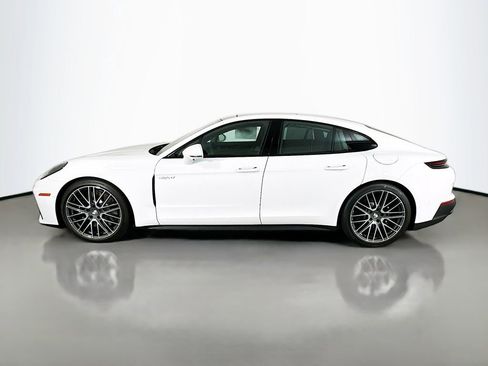 New 2025 Porsche Panamera 4S image 2