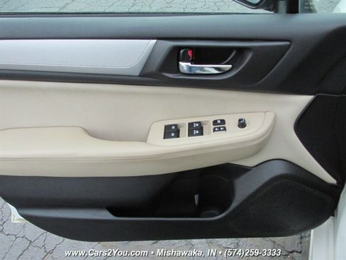 Used 2016 Subaru Legacy 2.5i Premium AWD/4WD image 9