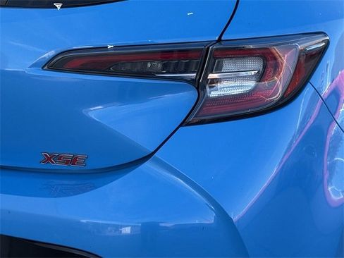 Used 2019 Toyota Corolla XSE image 7