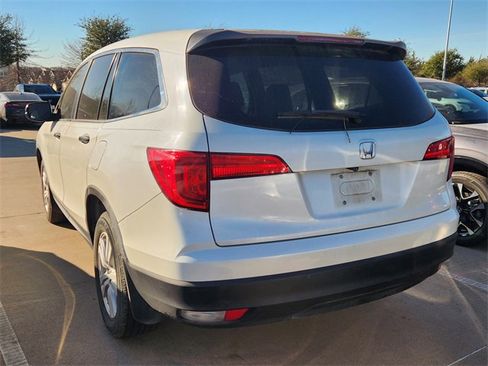Used 2017 Honda Pilot LX image 6