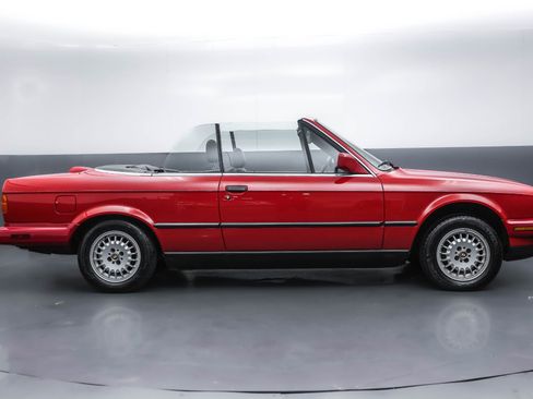 Used 1987 BMW 325i Convertible image 3