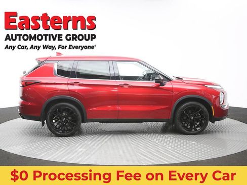 Used 2022 Mitsubishi Outlander SE FWD image 45