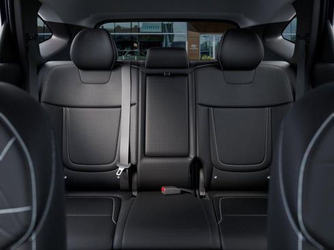 New 2025 Hyundai Tucson SE image 12