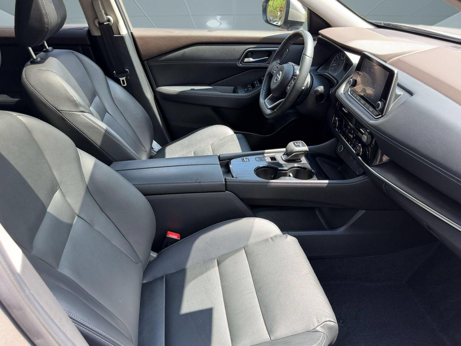 Used 2021 Nissan Rogue SL FWD image 25