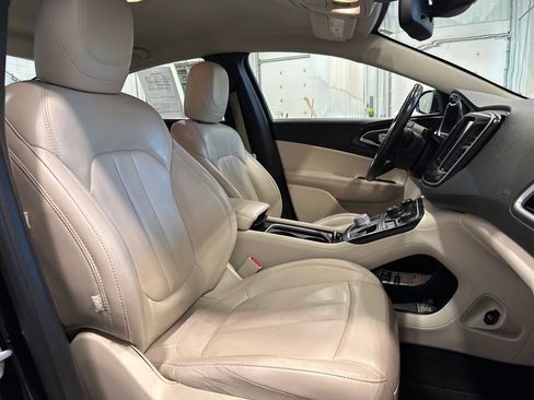 Used 2016 Chrysler 200 C FWD image 32