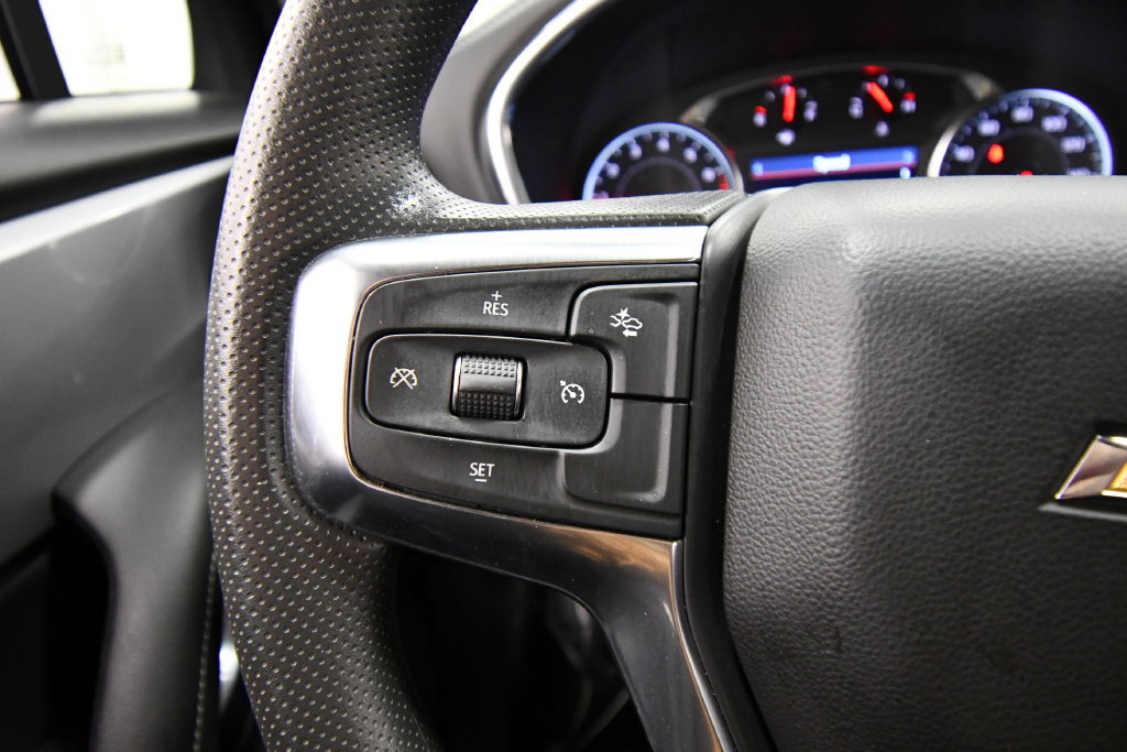 Used 2025 Chevrolet Blazer LT AWD/4WD image 20