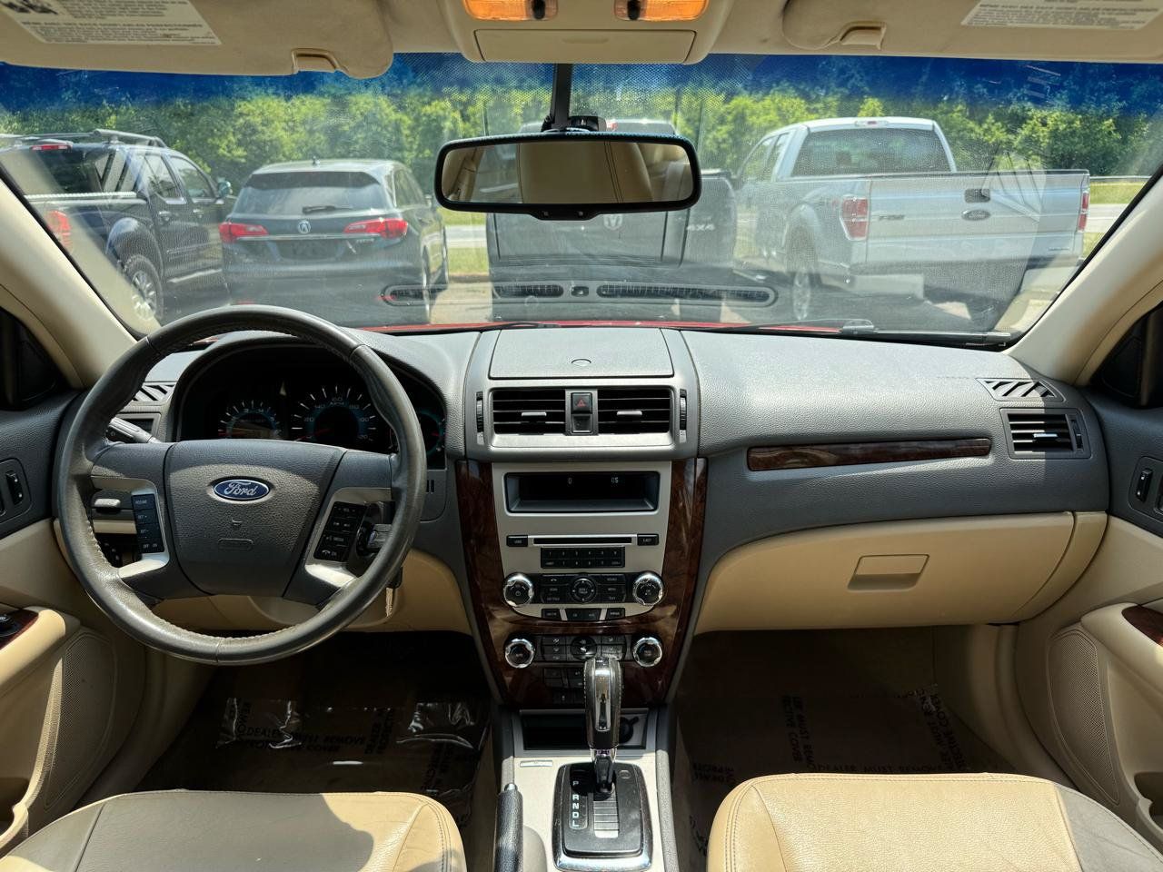 Used 2010 Ford Fusion SEL FWD image 16