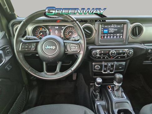 Used 2021 Jeep Wrangler Unlimited Sport AWD/4WD image 9