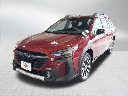 Certified 2025 Subaru Outback Limited image 3