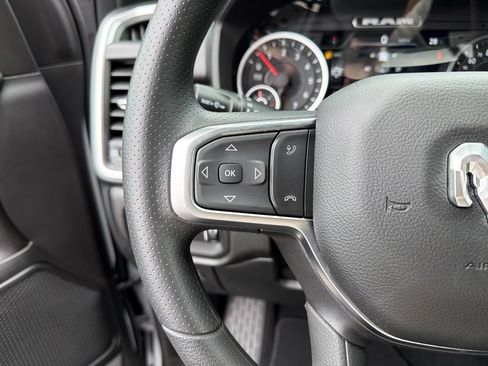 New 2026 RAM 1500 Express AWD/4WD image 18