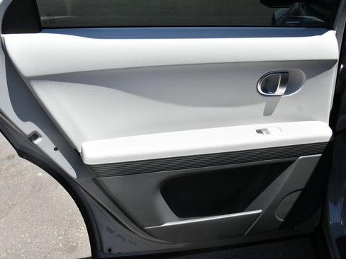 Used 2024 Hyundai Ioniq 5 SE RWD image 36