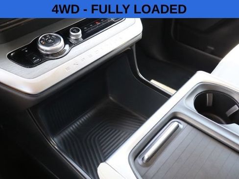 Used 2025 Ford Expedition Platinum w/ Driver's Package AWD/4WD image 19