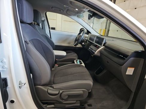 Used 2024 Hyundai Ioniq 5 SEL AWD/4WD image 10