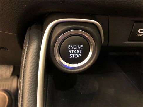 Used 2025 Toyota Grand Highlander AWD image 19