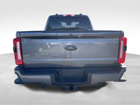 New 2026 Ford F250 Lariat w/ Black Appearance Package AWD/4WD image 4