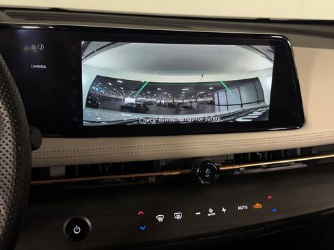 Used 2024 Nissan Ariya FWD image 19