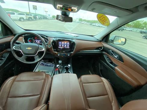 Used 2021 Chevrolet Traverse High Country w/ LPO, Floor Liner Package FWD image 15