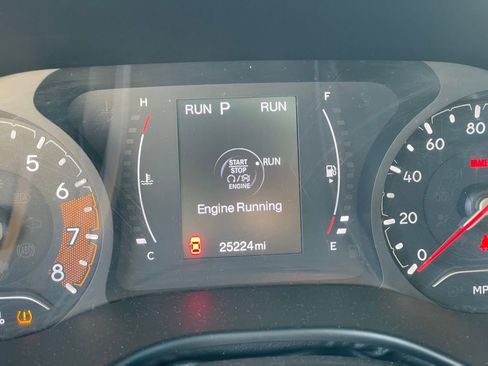 Used 2022 Jeep Compass Latitude AWD/4WD image 18