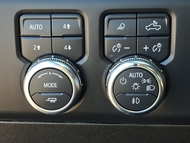 Used 2024 GMC Sierra 2500 Denali Ultimate w/ LPO, GMC Protection Package AWD/4WD image 9