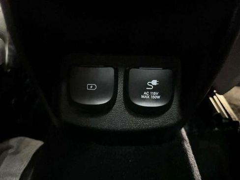 Used 2021 Genesis GV80 2.5T w/ Advanced Package 03 RWD image 42