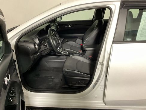 Used 2021 Kia Forte GT-Line w/ GT-Line Premium Package image 21