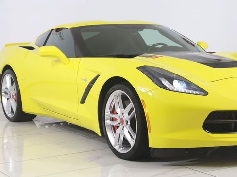Used 2016 Chevrolet Corvette Stingray Coupe RWD image 51