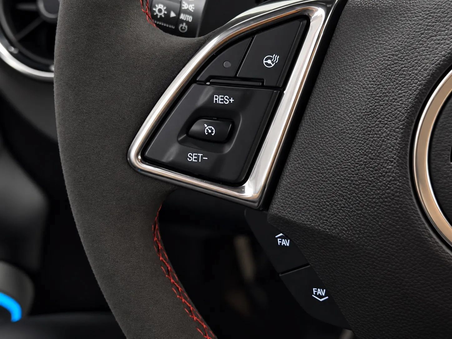 Used 2023 Chevrolet Camaro ZL1 RWD image 25