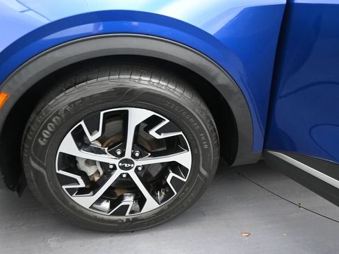 Used 2023 Kia Sportage EX FWD image 16