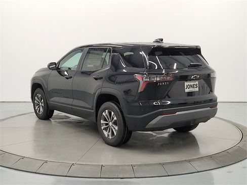 New 2026 Chevrolet Equinox LT w/ Convenience Package II image 6