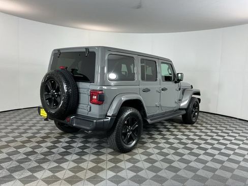 Used 2021 Jeep Wrangler Unlimited Sahara AWD/4WD image 5