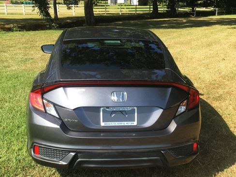 Used 2016 Honda Civic LX-P image 4