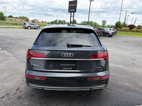 Used 2021 Audi Q5 2.0T Premium w/ Convenience Package AWD/4WD image 4
