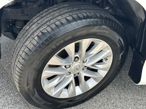 Used 2018 Lexus GX 460 Premium AWD/4WD image 15