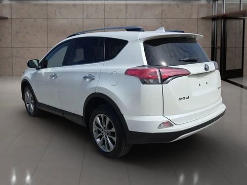Used 2018 Toyota RAV4 Limited image 6