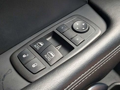 Used 2022 Dodge Challenger R/T Scat Pack RWD image 21