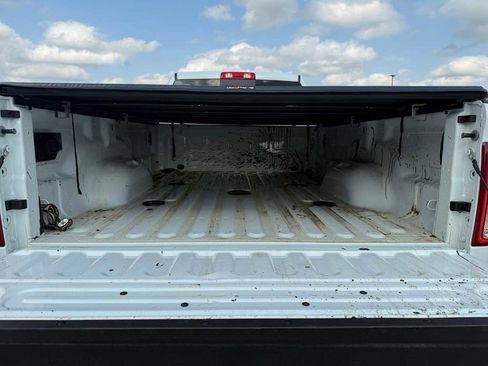 Used 2024 RAM 2500 Tradesman w/ Chrome Appearance Group image 13