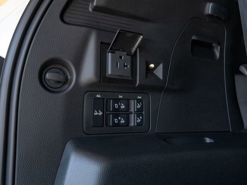 New 2026 Lexus LX 700h Luxury image 12