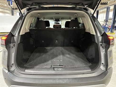 Used 2022 Nissan Rogue SV image 20